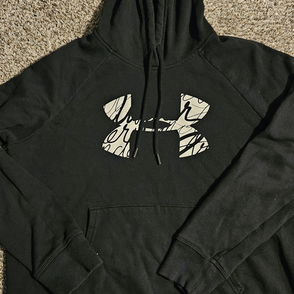 Under Armour Hoodie *make A Offer*